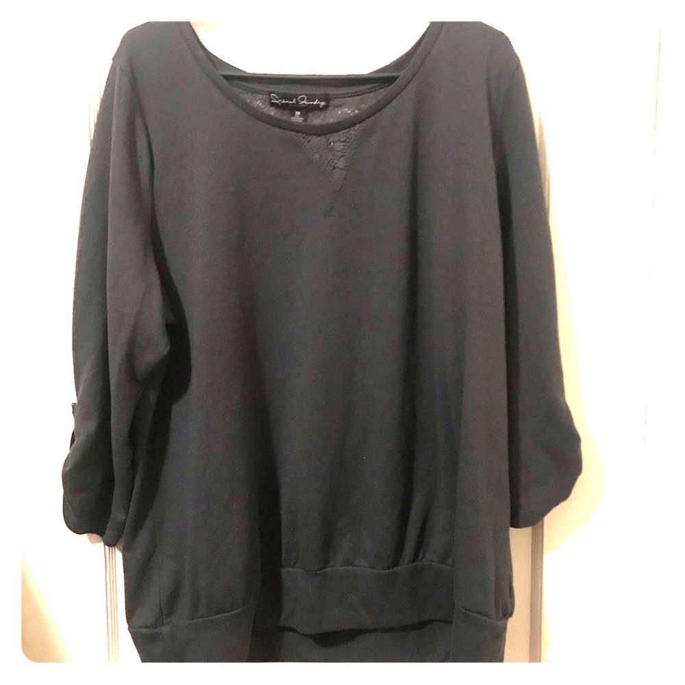 Lightweight women’s sweatshirt